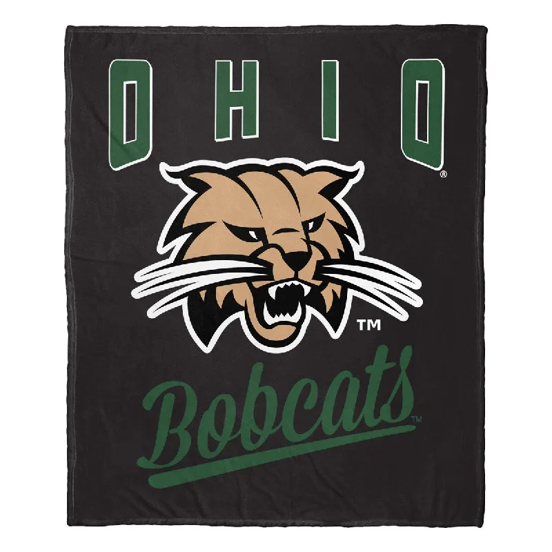 Linen blankets with a rustic and textured lookNCAA Ohio Alumni Silk Touch Throw